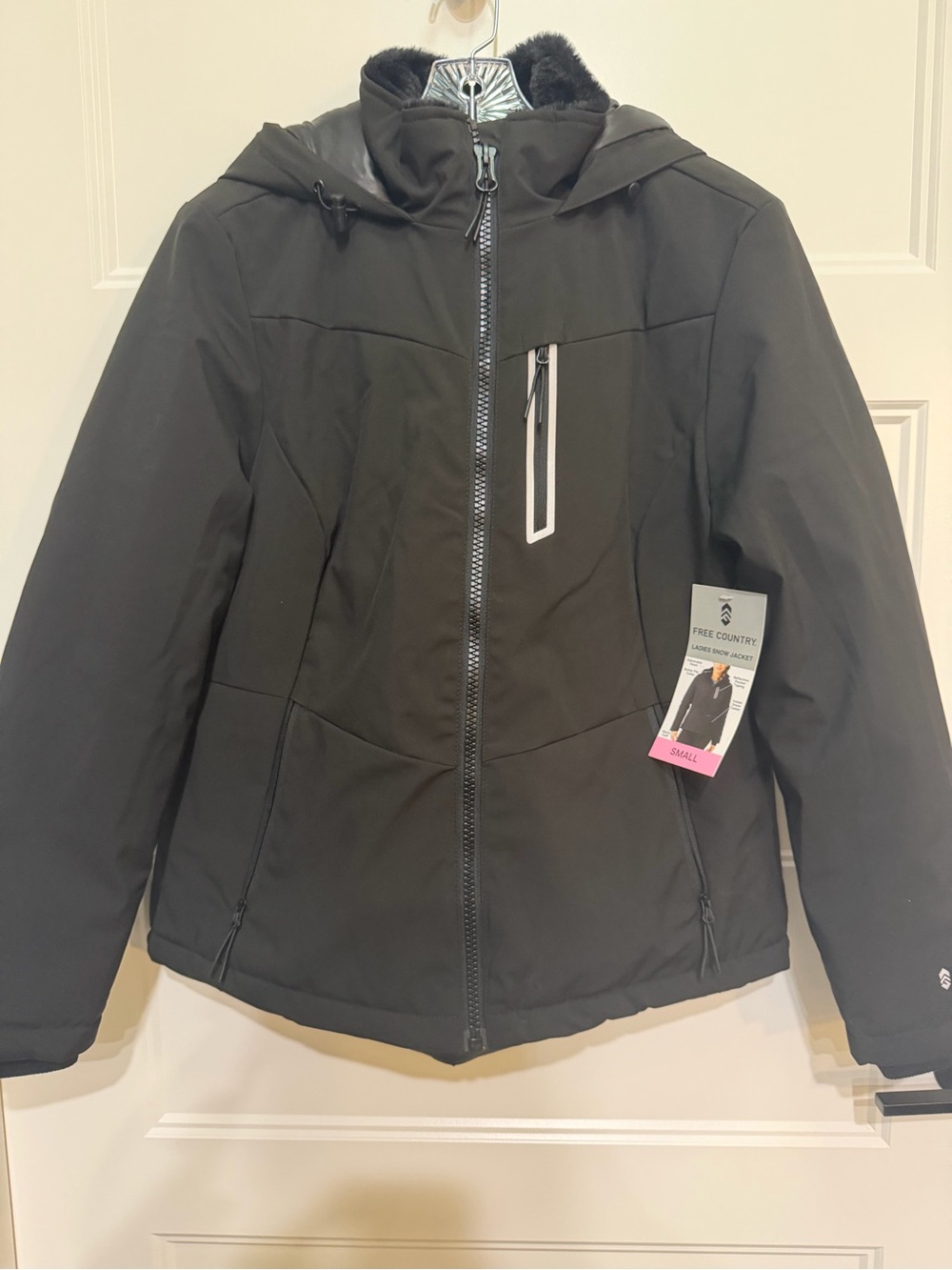 NWT Free Country Women’s Black Snow Ski Jacket Small